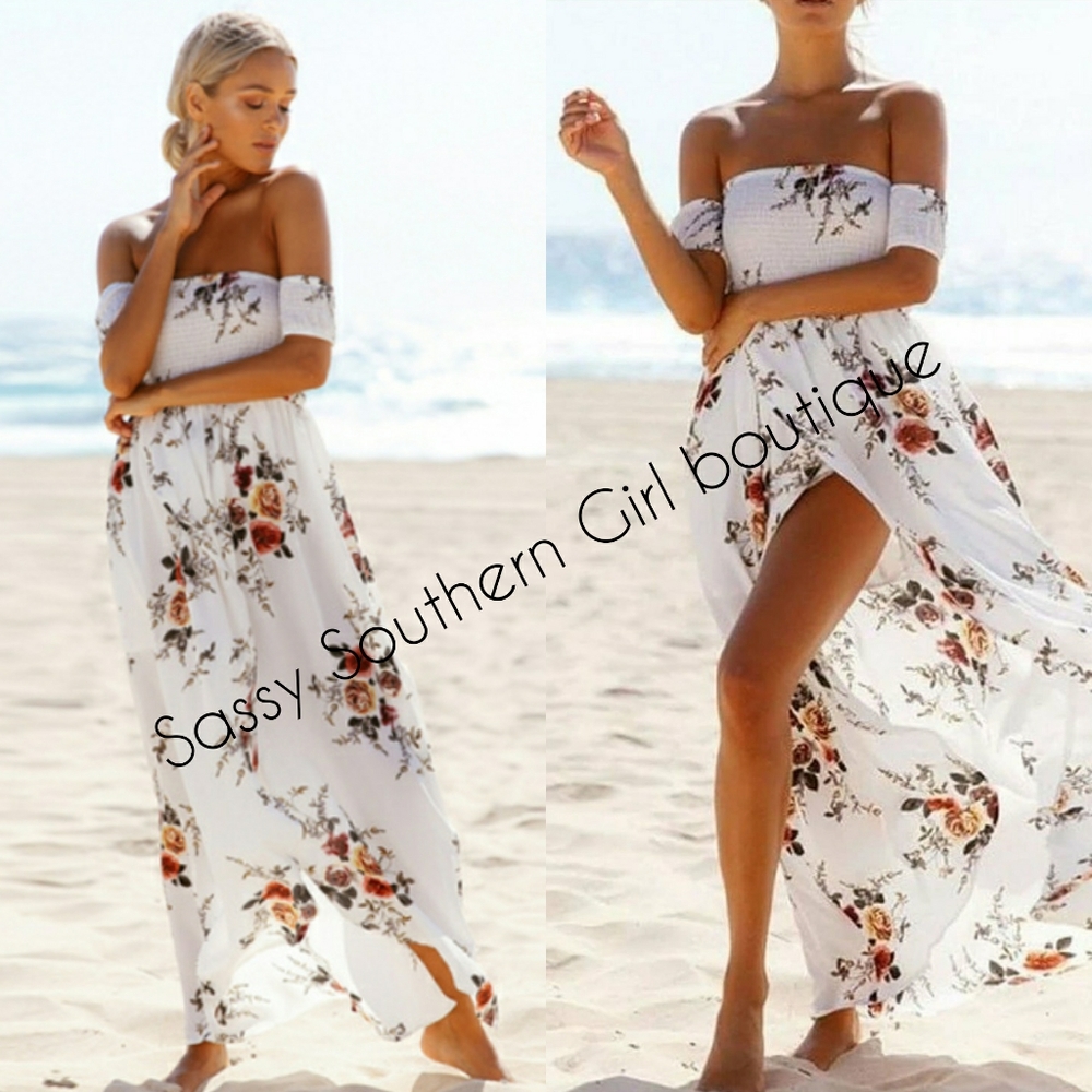 🆕⭐ Boho White floral off shoulder maxi dress